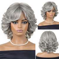 Mooie volle pruik schouderlang krullend haar grijsmix