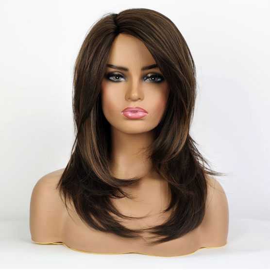 Pruik lang steil haar in laagjes met highlights model 107