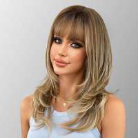 Pruik lang roomblond haar in laagjes model Mayke