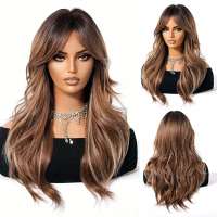 Pruik lang haar in grove lagen hazelnootbruinmix model Tamara