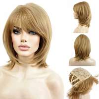 Leuke pruik goudblond lang haar in laagjes schouderlang